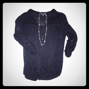 Black quarter sleeve